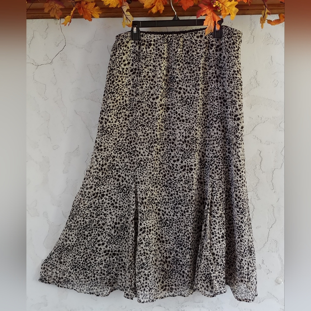 'JM Collection' cheetah/leopard print midi/maxi fit & flare skirt, lined sz. 14